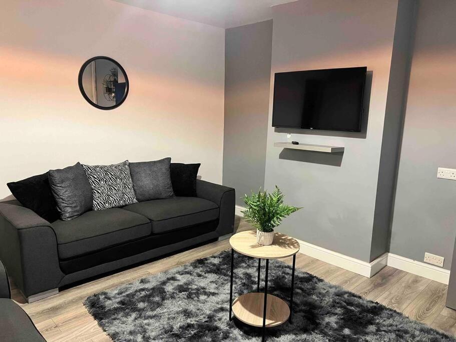 Flaxton-Luxurious Home Near Nec, Bhx เบอร์มิงแฮม ภายนอก รูปภาพ